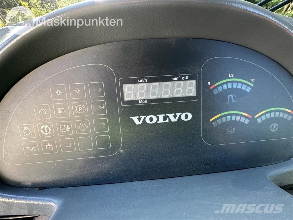 Volvo L32Z Kolesni nakladalci