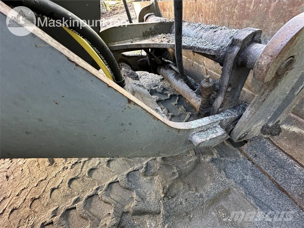 Volvo L32Z Kolesni nakladalci