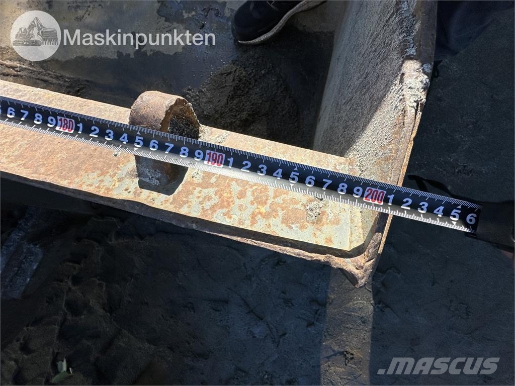 Volvo L32Z Kolesni nakladalci