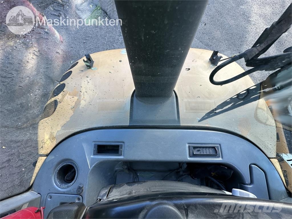 Volvo L32Z Kolesni nakladalci