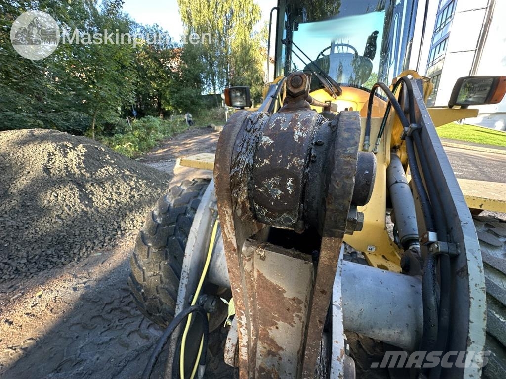 Volvo L32Z Kolesni nakladalci