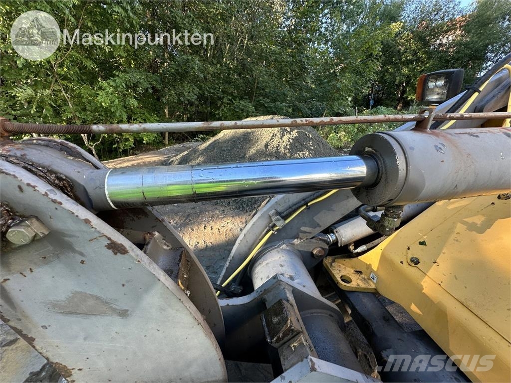 Volvo L32Z Kolesni nakladalci