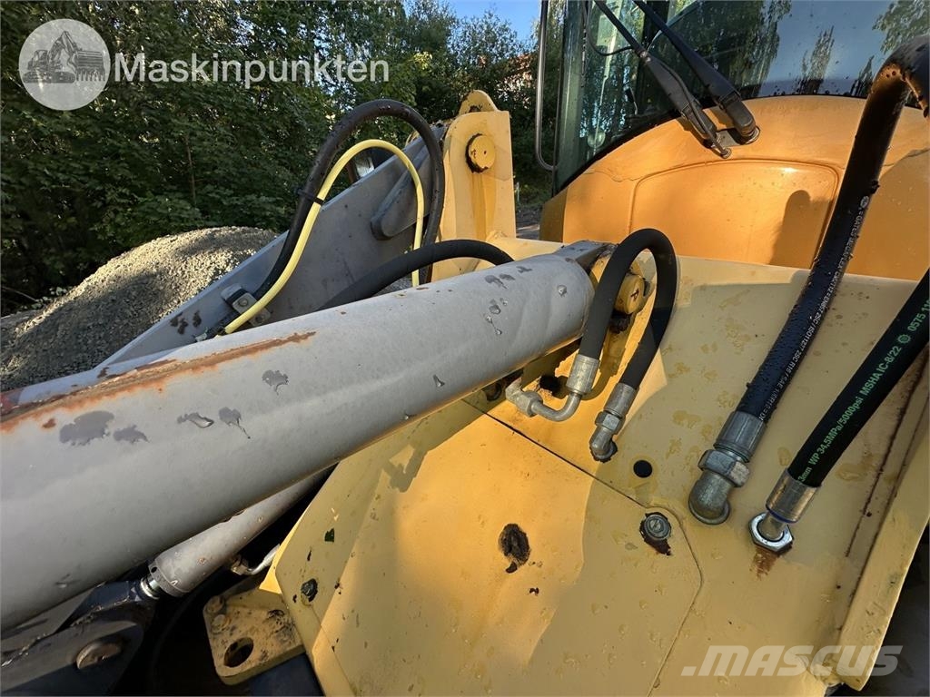 Volvo L32Z Kolesni nakladalci