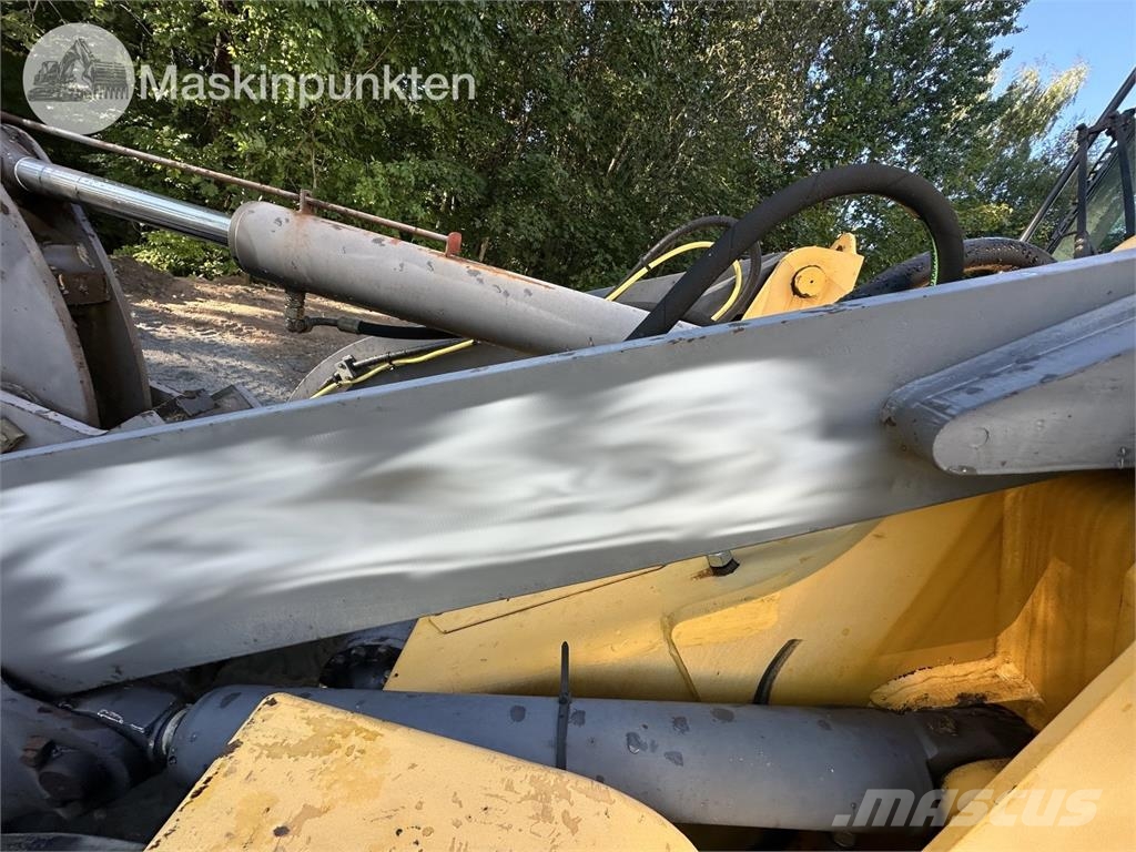 Volvo L32Z Kolesni nakladalci
