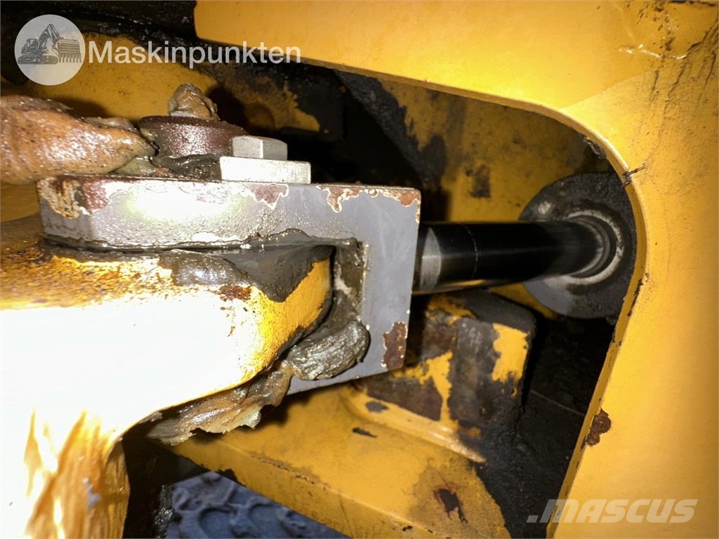 Volvo L32Z Kolesni nakladalci