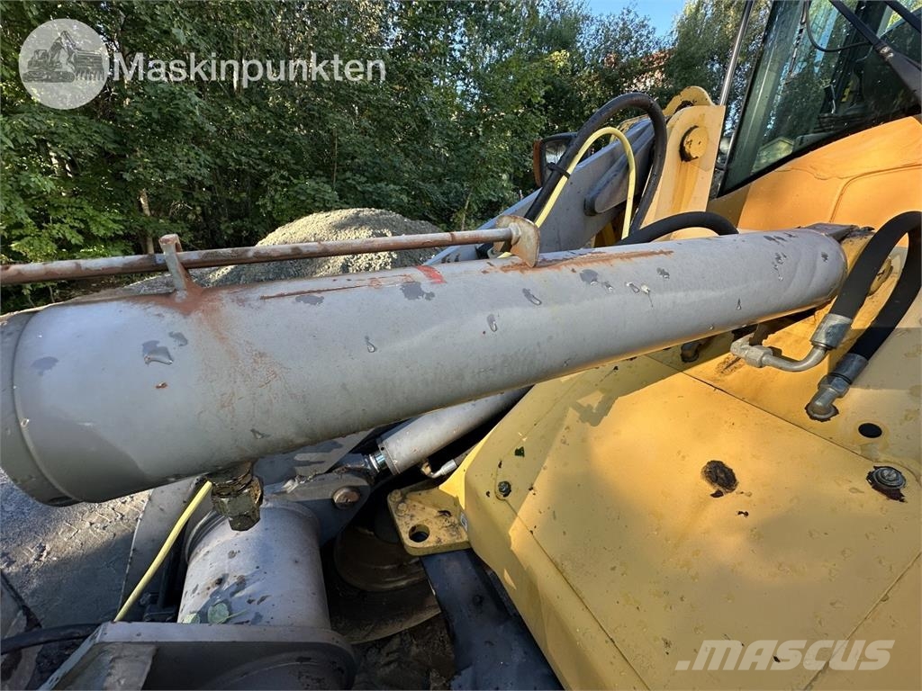 Volvo L32Z Kolesni nakladalci