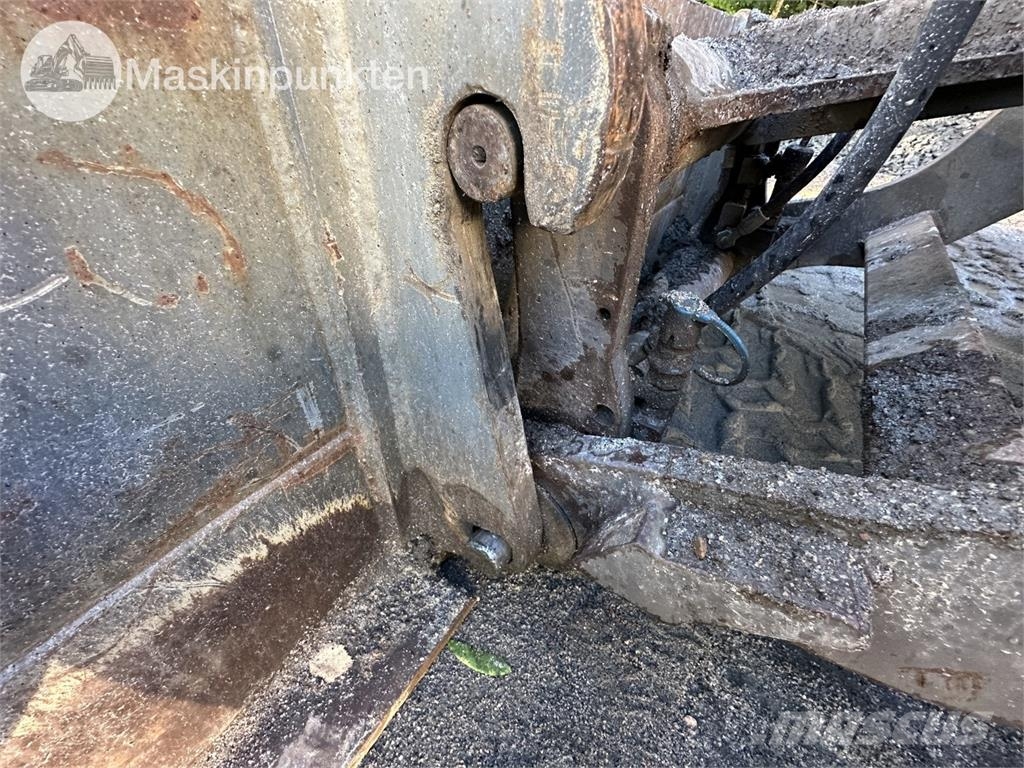 Volvo L32Z Kolesni nakladalci