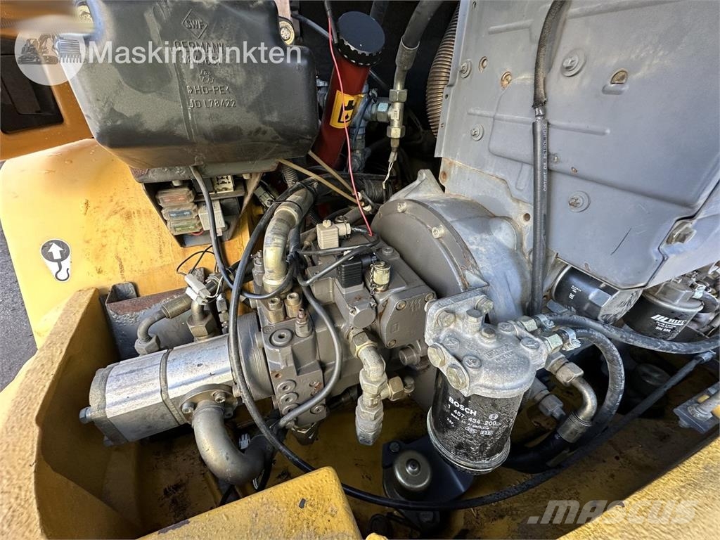 Volvo L32Z Kolesni nakladalci