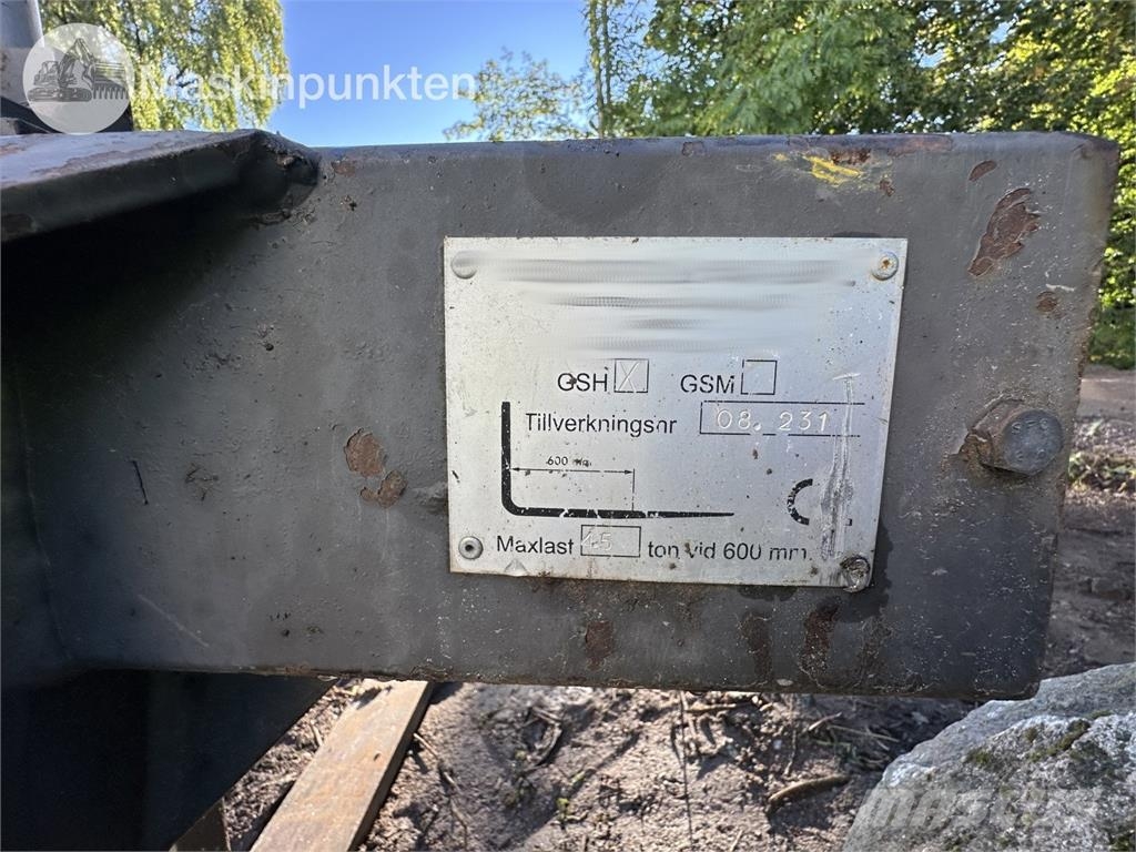 Volvo L32Z Kolesni nakladalci