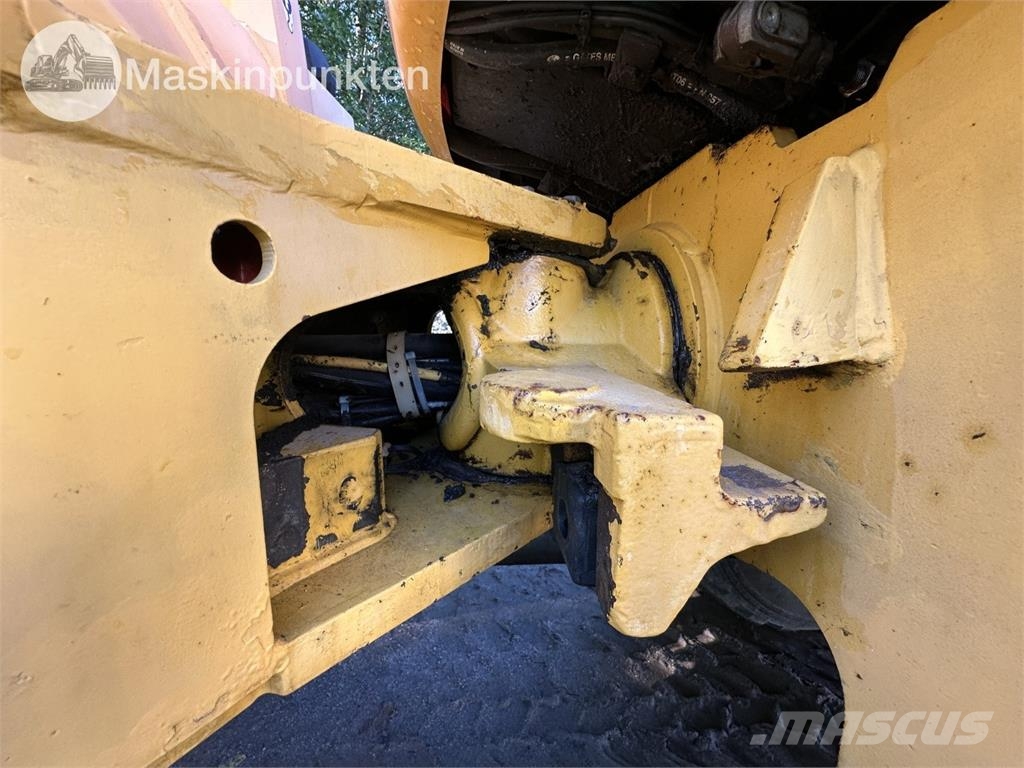 Volvo L32Z Kolesni nakladalci