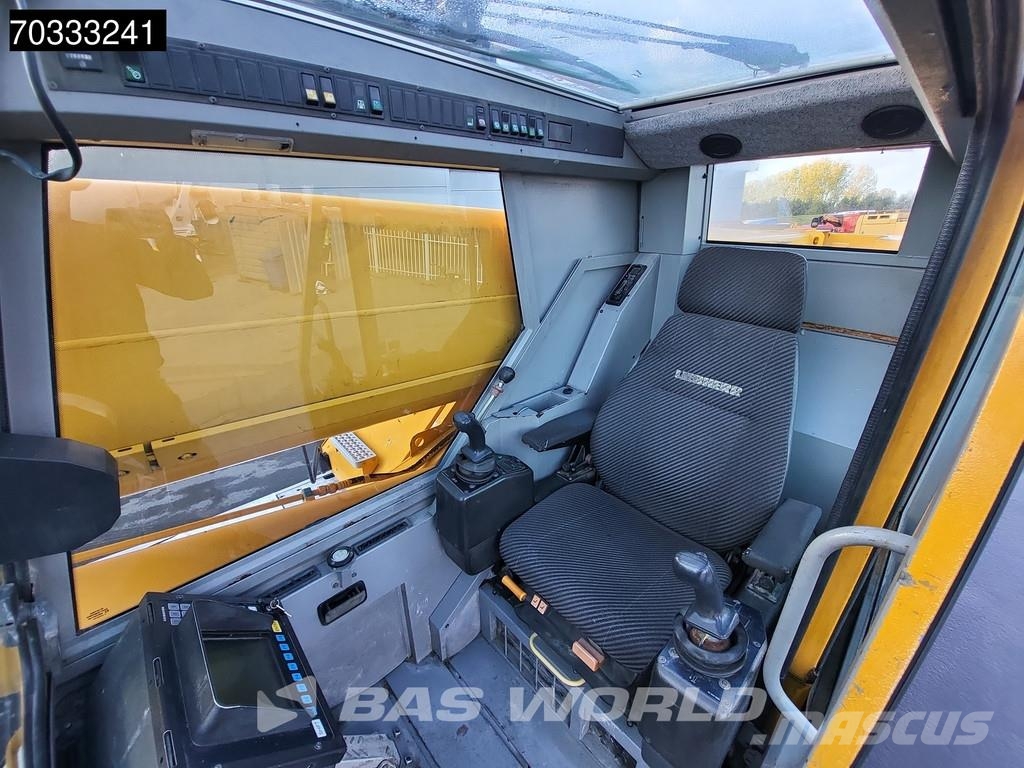 Liebherr LTM1030-2 Žeriavy pre ťažký terén