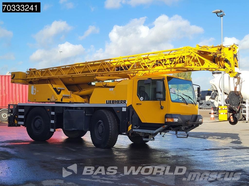 Liebherr LTM1030-2 Žeriavy pre ťažký terén
