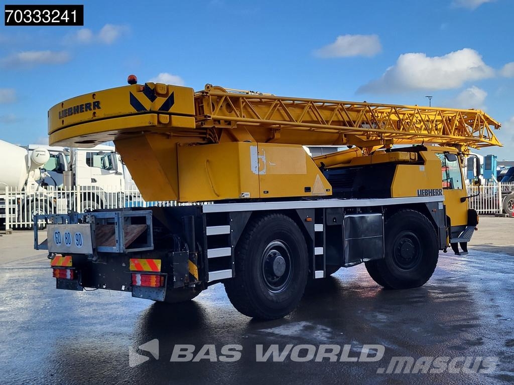 Liebherr LTM1030-2 Žeriavy pre ťažký terén
