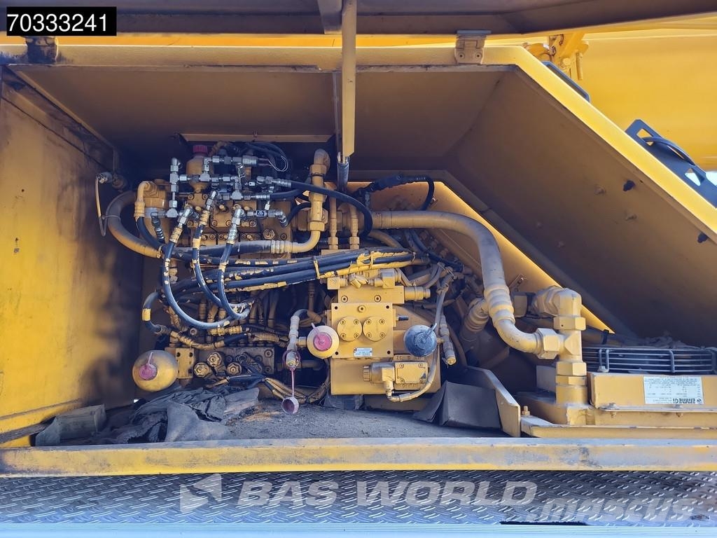 Liebherr LTM1030-2 Avtodvigala