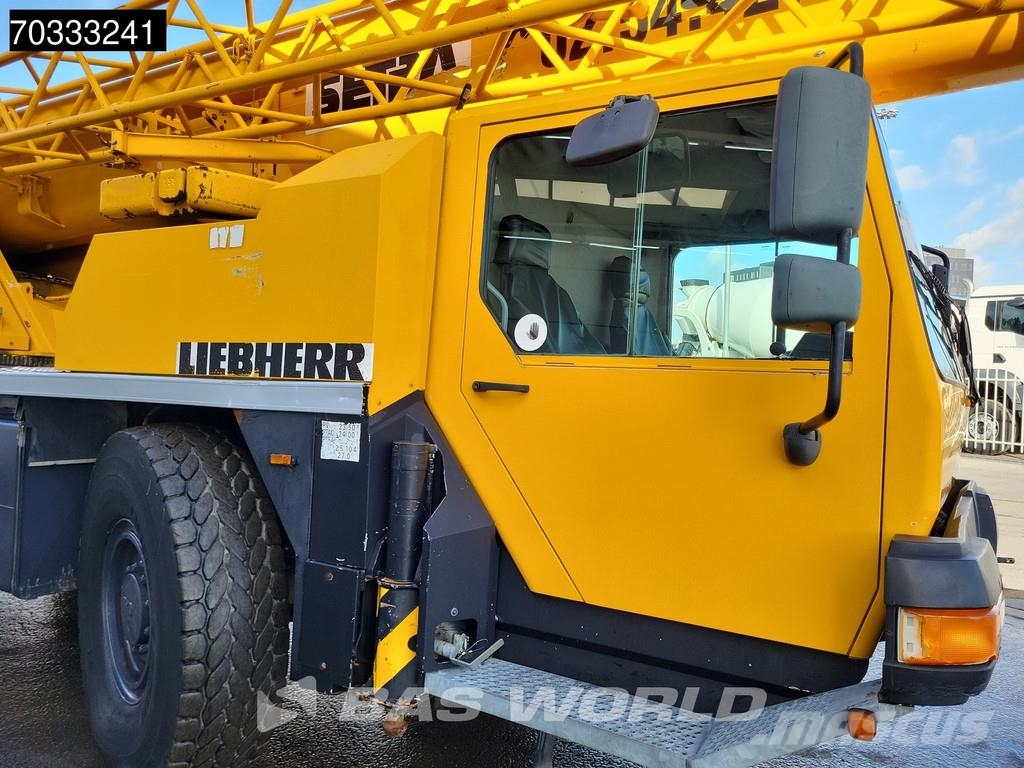 Liebherr LTM1030-2 Žeriavy pre ťažký terén