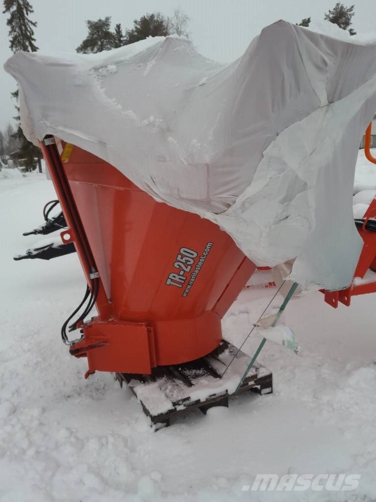 TR 250 HB Sněhové frézy