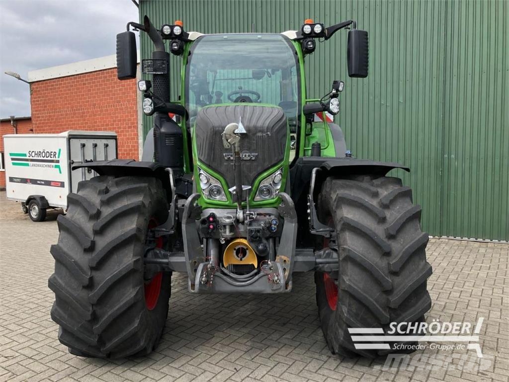 Fendt 724 VARIO GEN6 PROFI PLUS Traktoren