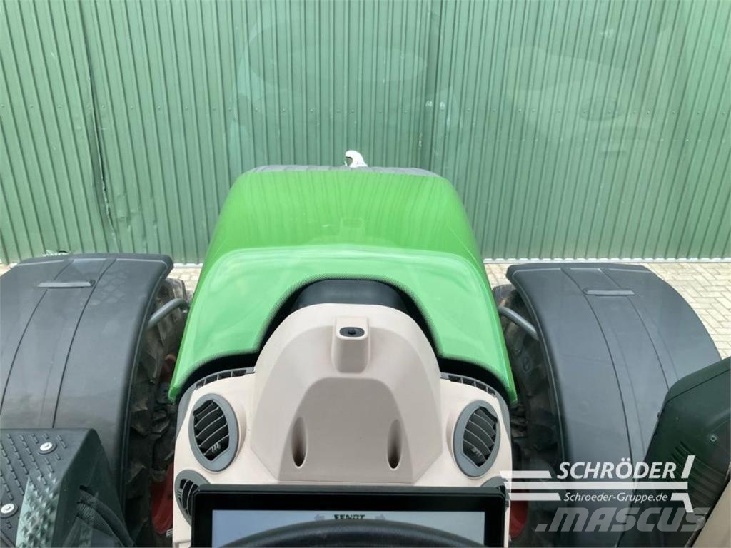 Fendt 724 VARIO GEN6 PROFI PLUS Traktoren