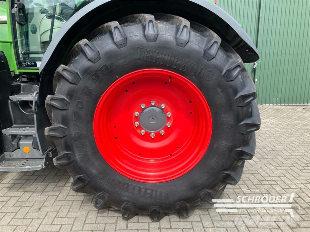 Fendt 724 VARIO GEN6 PROFI PLUS Traktoren