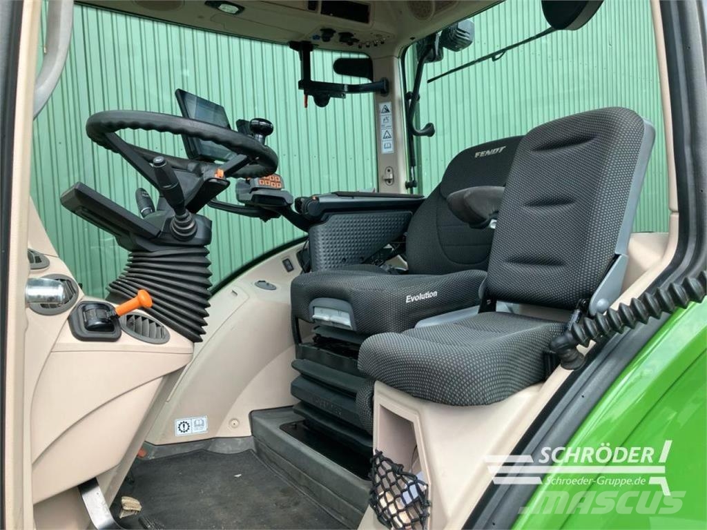Fendt 724 VARIO GEN6 PROFI PLUS Traktoren