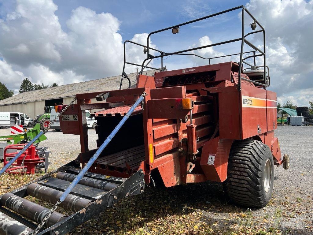 Hesston 4790 Kanttipaalaimet