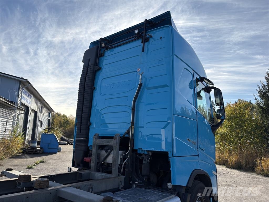 Volvo FH460 6x2 LNG Tovornjaki-šasije