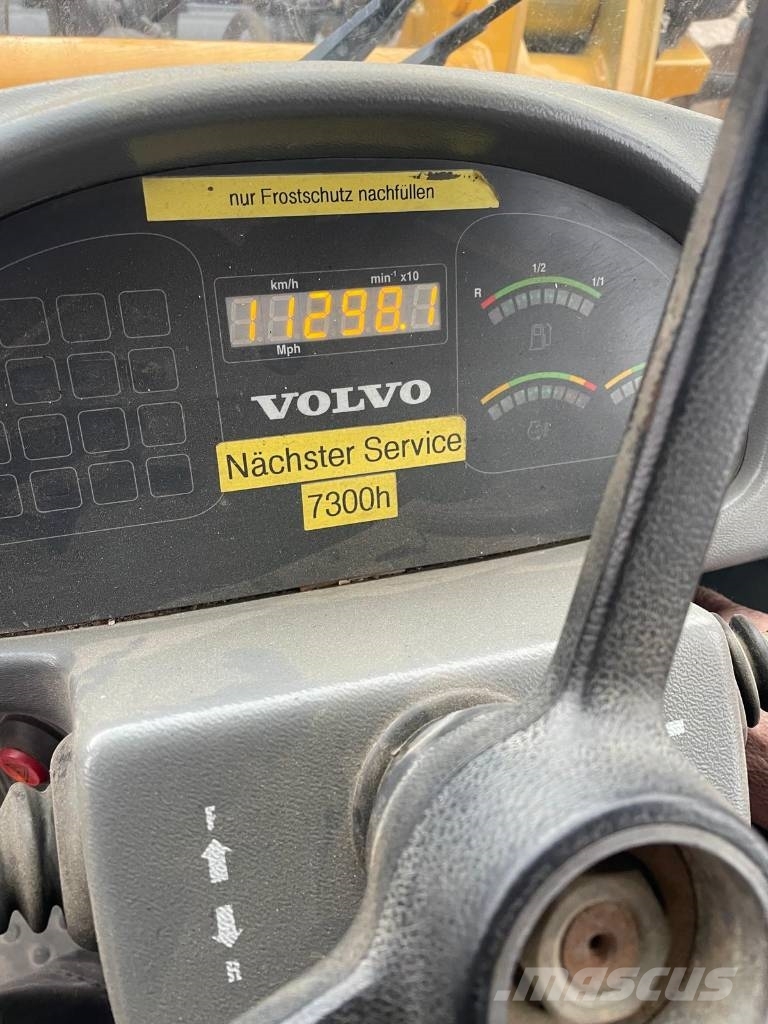 Volvo L 40 B Колесни товарачи