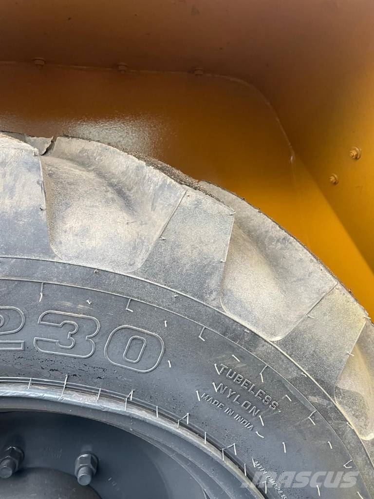 Volvo L 40 B Колесни товарачи