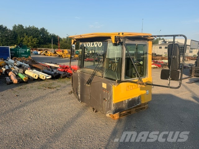 Volvo A 40 D USED CAB كابينة والداخلية