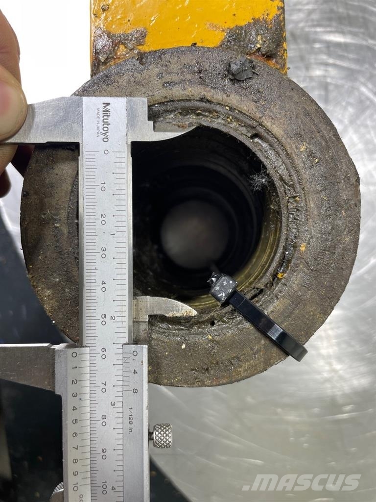Liebherr A900 - Shift lever/Umlenkhebel/Duwstuk Nooled ja varred
