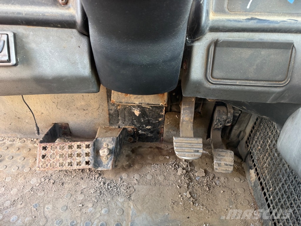 CAT 725 Dúmpers articulados