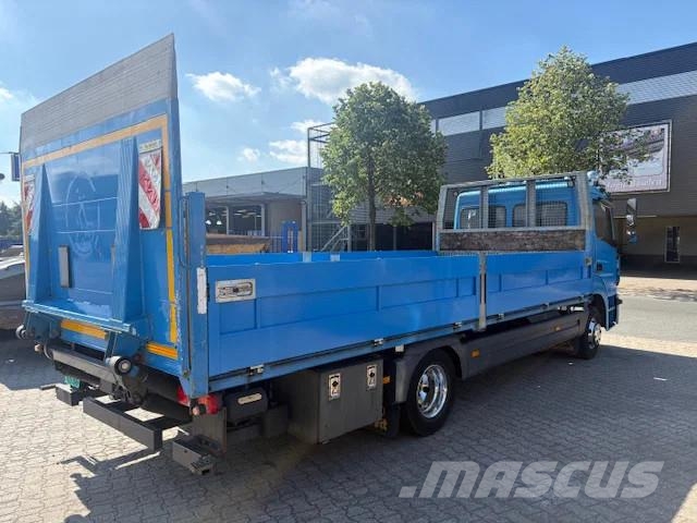 Mercedes-Benz Atego 1221 Camiones caja cerrada