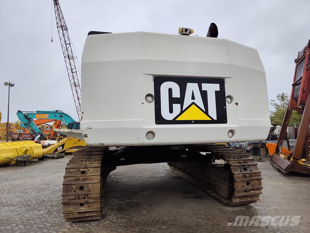 CAT 374F D . Raupenbagger