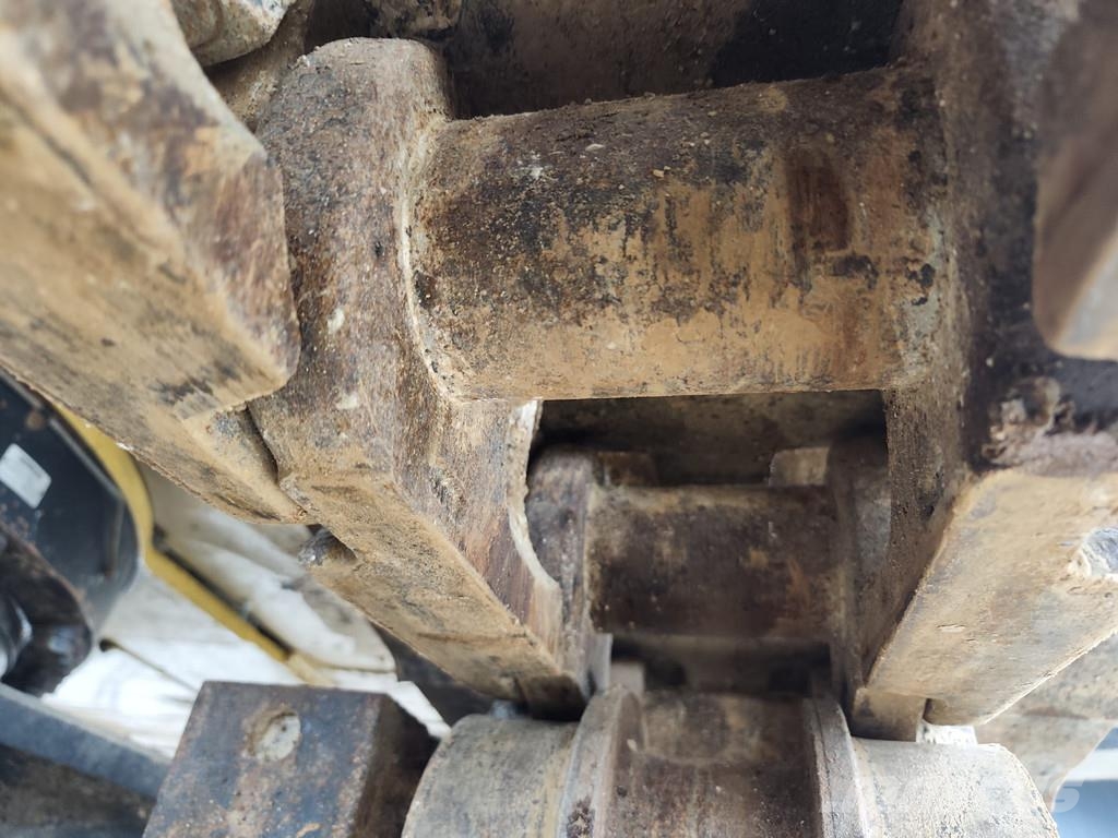 CAT 374F D . Raupenbagger