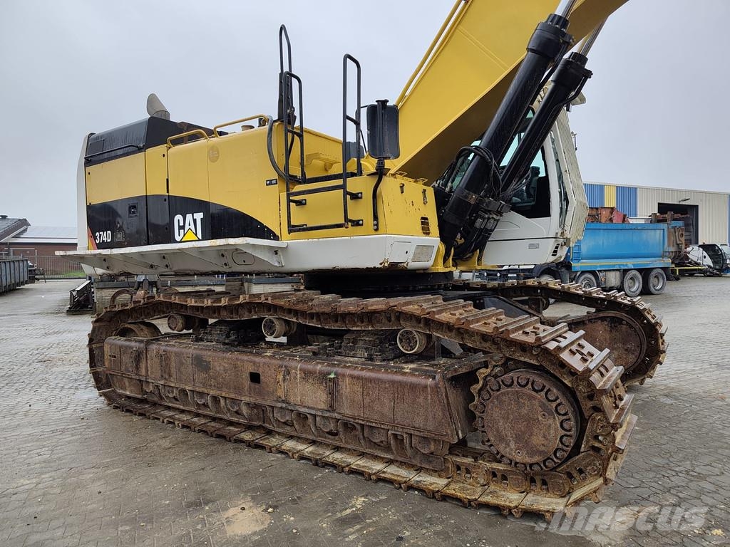 CAT 374F D . Raupenbagger