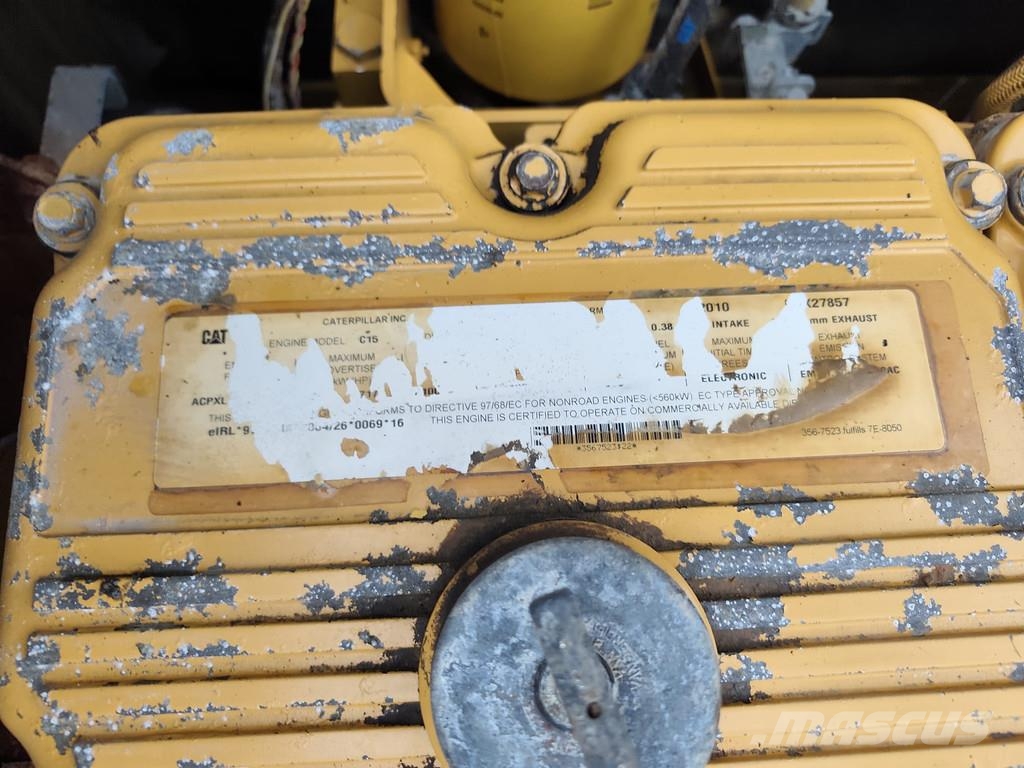 CAT 374F D . Raupenbagger