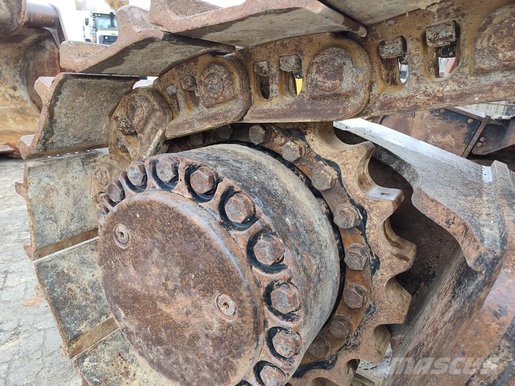 CAT 374F D . Raupenbagger