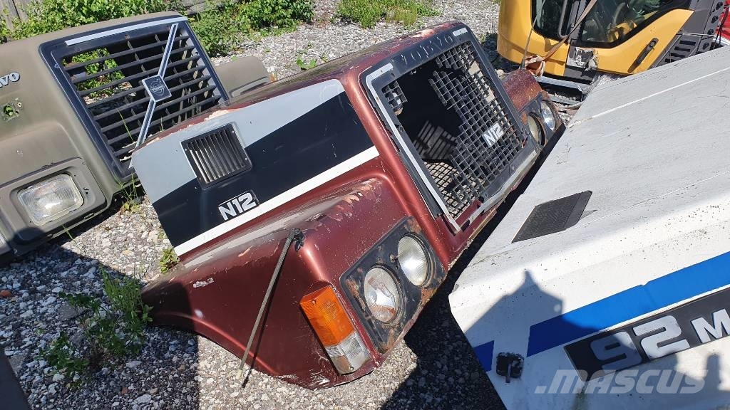Volvo N7 - N12 HOOD 驾驶室与内部