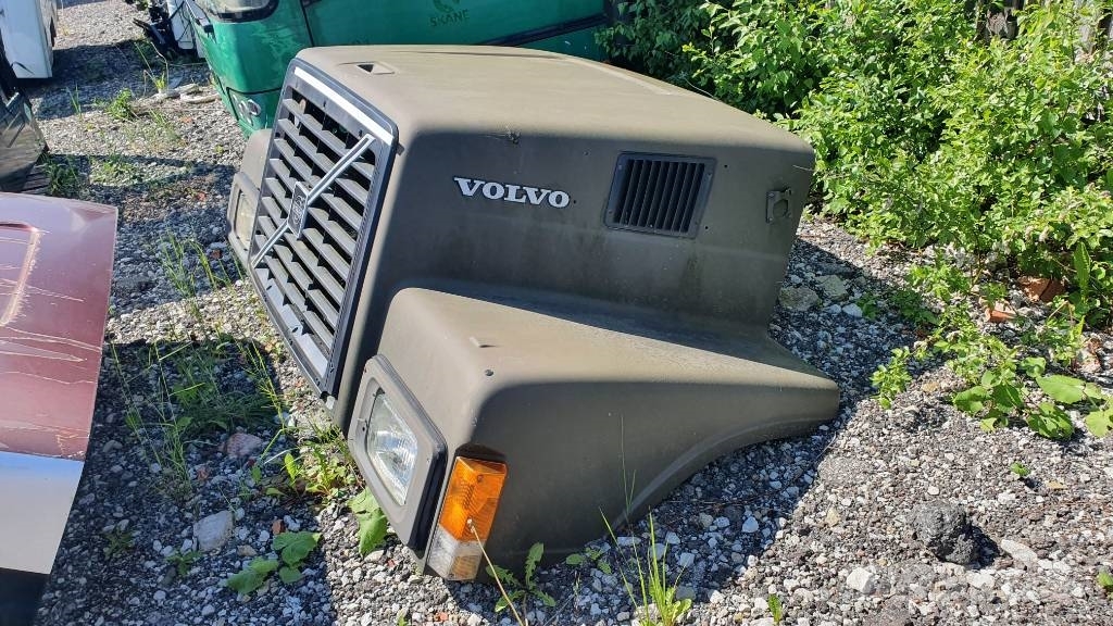 Volvo N7 - N12 HOOD 驾驶室与内部