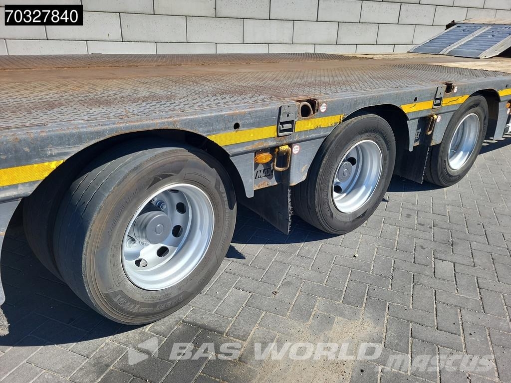 Faymonville MAX 100 Steering Axle Ramps Semirremolques de carga baja
