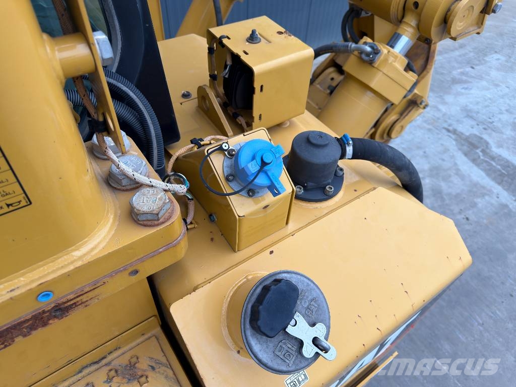 CAT D8T - CE document and TA2 Inspection available Dozere Beltegående