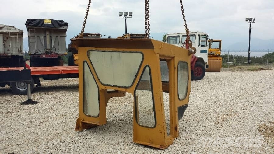 CAT Καμπίνα Caterpillar Cabins and interior