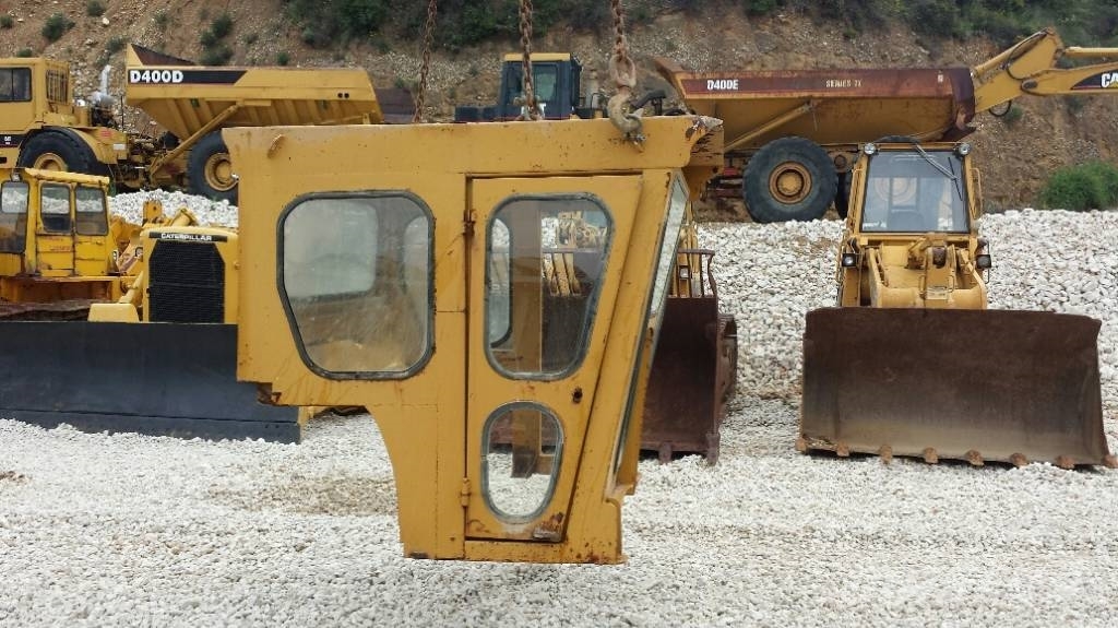 CAT Καμπίνα Caterpillar Cabins and interior
