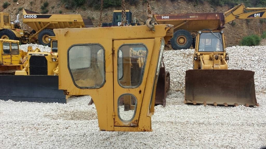 CAT Καμπίνα Caterpillar Cabins and interior