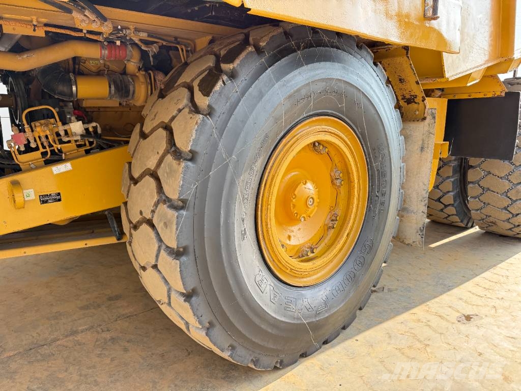 CAT 775F - German Machine / Auto Greasing Starre dumpers