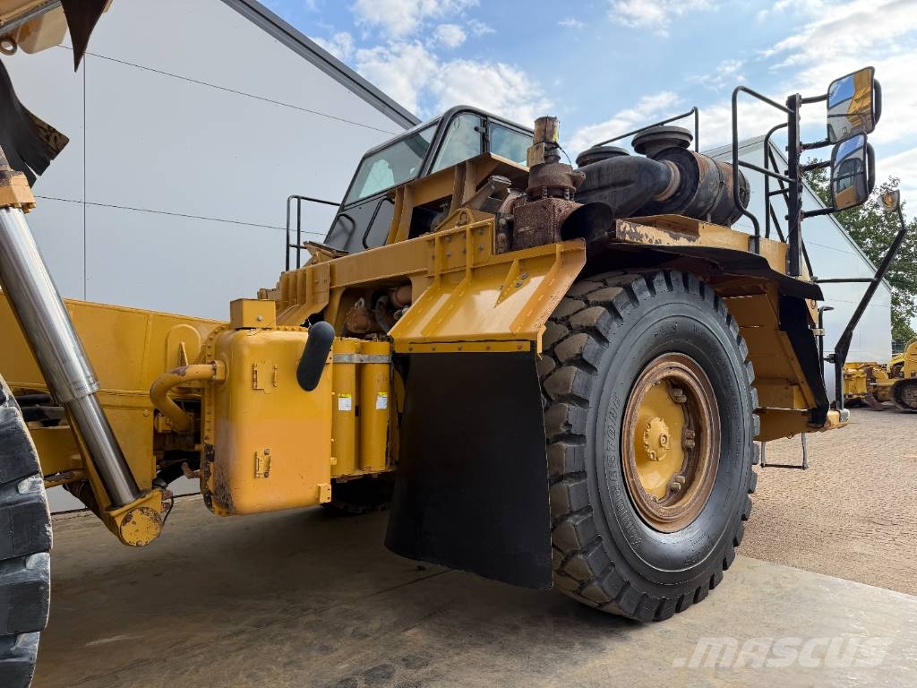 CAT 775F - German Machine / Auto Greasing Starre dumpers