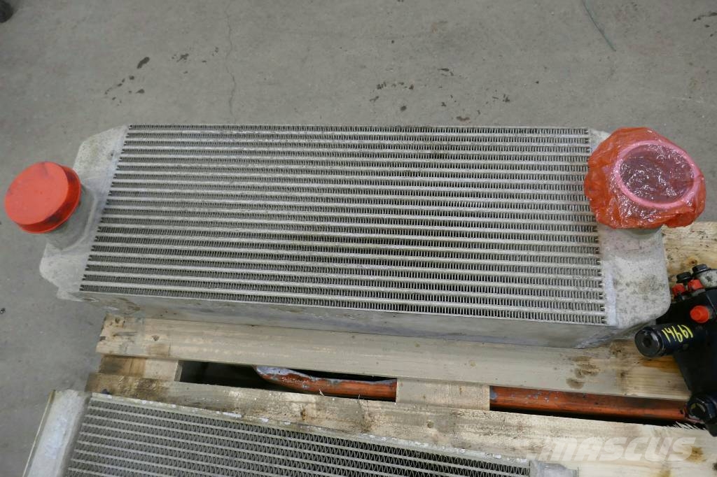 Volvo L110G Intercooler VOE15150083 Radiators