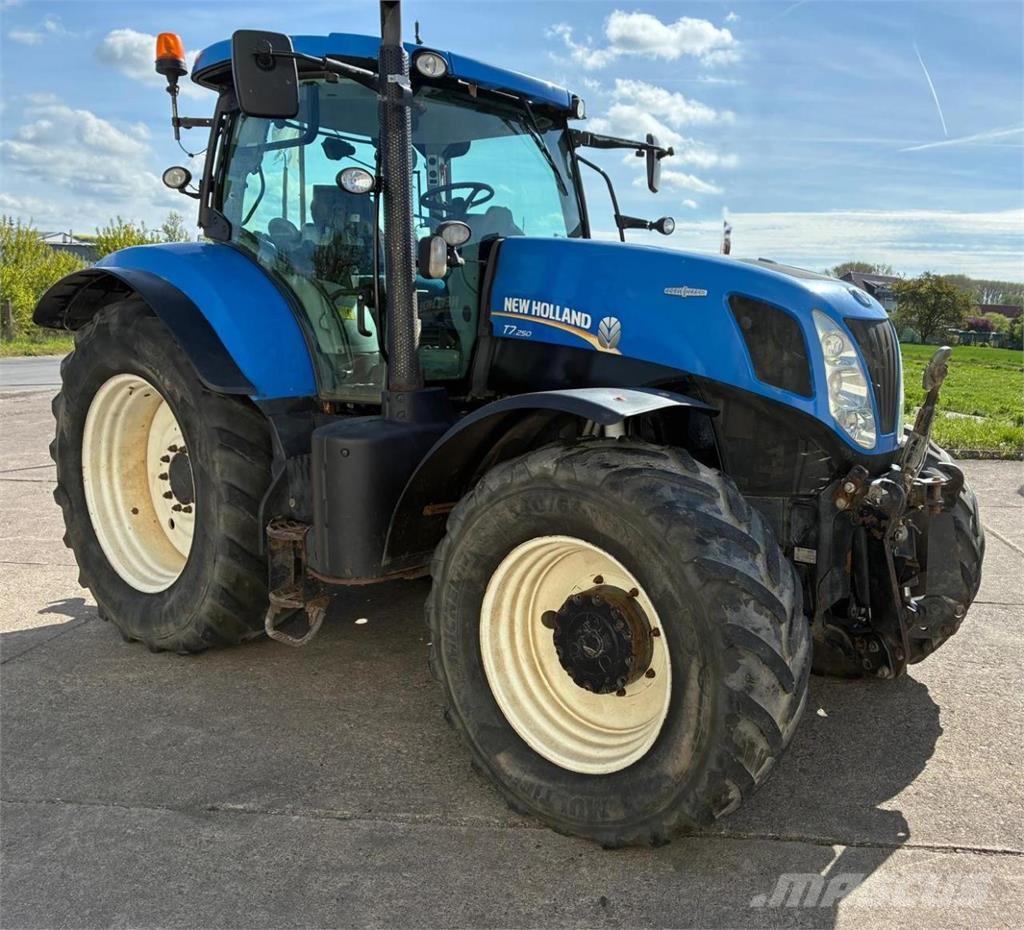 New Holland T7.250 AC Tractors