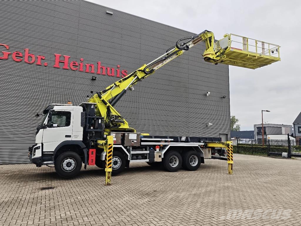Volvo FMX 460 8x4 AMV 11 SWL 10.000R Tunnelplatform Camion nacelle