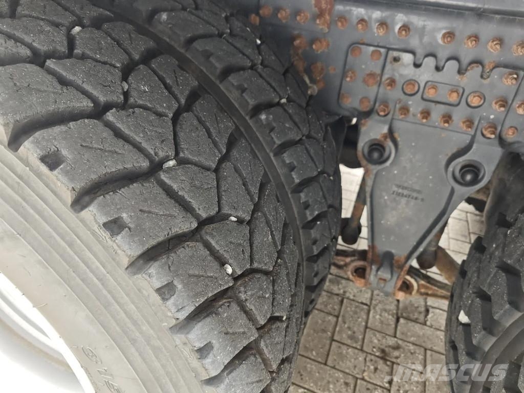 Volvo FMX 460 8x4 AMV 11 SWL 10.000R Tunnelplatform Camion nacelle